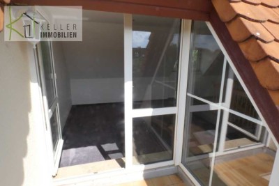 Wunderschöne 3-Raum-DG-Maisonette-Wohnung mit 2 Balkonen, inkl. TG im Haus, IDEAL FÜR SELBSTNUTZER!