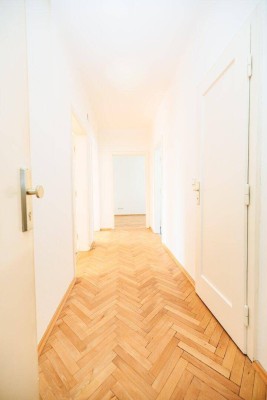 *WOW* I KEINE PROVISION I 3. ETAGE MIT AUFZUG I DUSCHE &amp; KOMFORT I BAHNHOFNAH I HAUSTIERE ERLAUBT I MODERNER STYLE I TOP AUFTEILUNG I PROJEKT WOHNEN