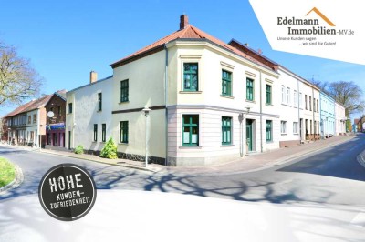 Mehrgenerationenhaus mit Gewerbemöglichkeit – ca. 248 m² Wohnfläche + ca. 198 m² Nutzfläche im Zentr