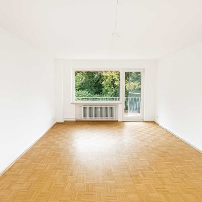 Helle 4-Zimmer Wohnung mit Balkon in Hamburg-Niendorf