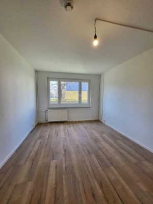 **In der Nähe zur Universität 2-Zimmerwohnung** + Wannenbad + Einbauküche als Option!