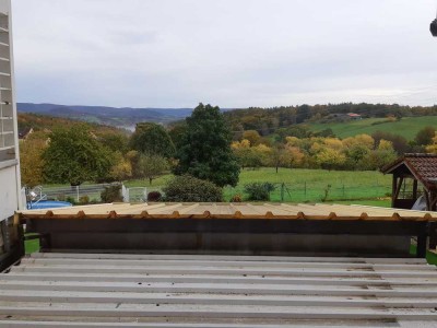 Frisch renovierte 3-Zimmer-Wohnung mit herrlicher Aussicht