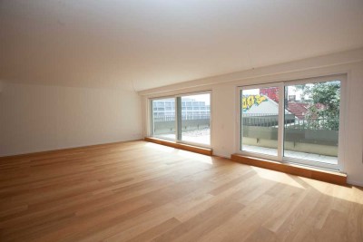 Traumhaftes Penthouse: Süd/Ost Ausrichtung - Bodentiefe Panorama Fenster - Baumkronenblick