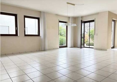 Helle 3,5-Raum-EG-Wohnung mit Terrasse in Ingelheim am Rhein