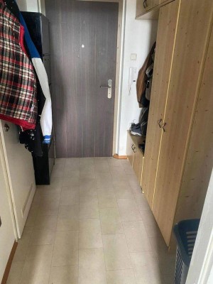 Helle 1,5-Zimmer Wohnung mit Loggia im 10. Stock