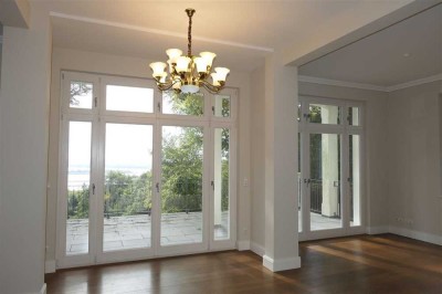 ***HAMBURG-BLANKENESE, TRAUMHAFTE MAISONETTEWOHNUNG MIT ELBBLICK ZU VERMIETEN***