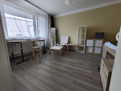 Freundliche 2-Zimmer-EG-Wohnung mit Balkon und Einbauküche in Wolfsburg - Stadtmitte