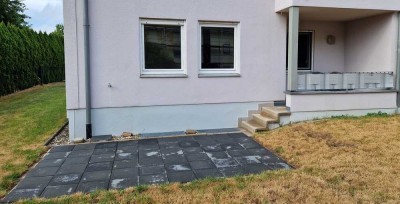 3 Zimmerwohnung im Erdgeschoss mit Terasse, Garage und Kellerin Feuchtwangen