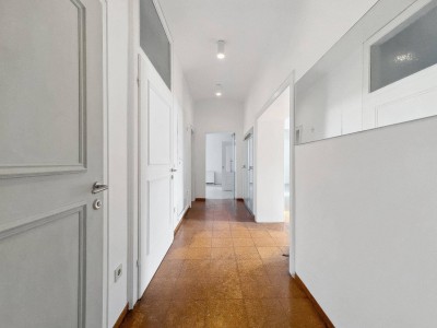 Maisonettewohnung mit 166m² – Ausbaupotenzial in zentraler Stadtvilla bei Salzburg