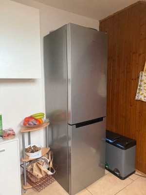 Kapitalanlage. Helle Dachgeschosswohnung in ruhiger Lage von Walldorf – auch als Büro nutzbar