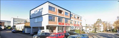 Renovierte 3.5-Zimmer-Wohnung mit Balkon, Loggia und Tageslichtbad in Fellbach-Oeffingen