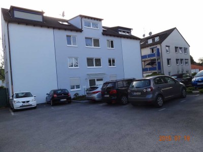 Single-Wohnung, 2,5 Zimmer mit Balkon im 2. OG, gedämmtes Haus Bj.1995