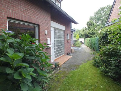 Doppelhaushälfte mit Garten und Garage