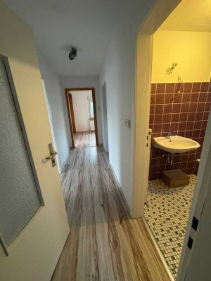 Helle 3-Zimmer Dachgeschosswohnung mit sehr großer Terasse in Overath