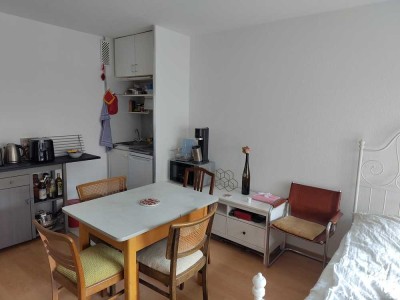 Zentrale 1-Zimmer Wohnung mit Balkon im 2. OG in Stuttgart-Mitte