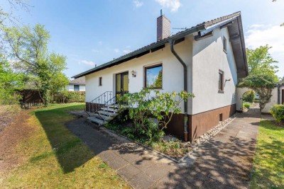 Einfamilienhaus mit großem Garten in ruhiger Lage von Höchstadt - Provisionsfrei
