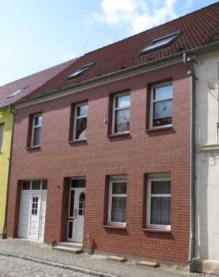 Dieses Haus hat viel zu bieten - Platz, Innenhof, Werkstatt, Dachterrasse