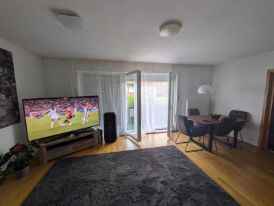 Sehr schöne Wohnung mit Balkon in Heldenstein
