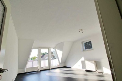 Nä. MERCEDES - Osterholz - Einzugsbereit helle 3 Zi + Sonnenbalkon + Tiefgaragenplatz, ruhige Sackga