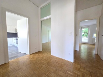 * * * 6 Radmin. zur TU-INFFELD... 10 Radmin. zum KAISER-JOSEF-PLATZ/OPERNHAUS... TERRASSE + BALKON... GANZTAGSSONNE... TIEFGARAGE * * *