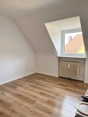 N-Mögeldorf ! Helle neu renovierte 2-ZW 52 m², 3.OG ohne Aufzug