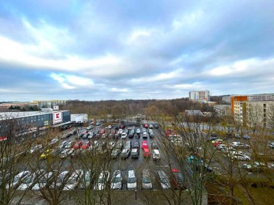 Großzügige 6-Zimmer-Wohnung mit 2 Bädern und 2 Balkonen!