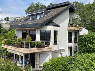 5-Zi.-Maisonette-Wohnung mit sep. Eingang und 2 Terrassen in Aussichtslage in KW-Oberdollendorf
