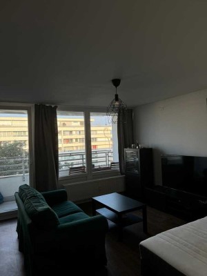 Attraktive 1-Zimmer-Wohnung mit EBK und Balkon in Oberschleißheim