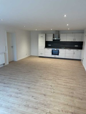 2,5-Zimmer Wohnung mit Balkon in Rottenburg an der Laaber