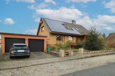 Mehrgenerationen und große Familien: 6-Zi.-EFH mit Garten und Solar bei Wolfsburg