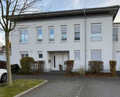 Wohnen wie im Eigenheim / Modernes Reihenhaus in gehobener Wohnlage