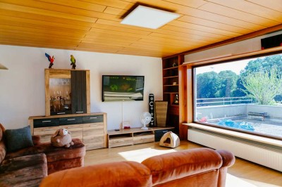 Sonnenverwöhnte 4 Zimmer Wohnung in idyllischer Lage!