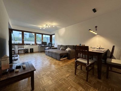 Moderne Wohnung mit großem Balkon, EBK und FBH