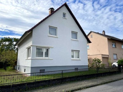 Provisionsfrei! Gemütliches Einfamilienhaus mit 638 m² gr. Grundstück! Bauliche Erweiterung möglich!