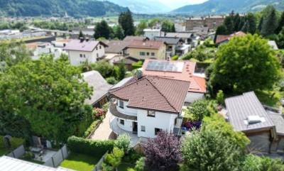 Gepflegtes Zweifamilienhaus mit Terrasse, Garten, Balkon und Doppelgarage in Jenbach