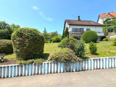 EIN- ODER ZWEIFAMILIENHAUS AUF GROßEM GRUNDSTÜCK IN AICHTAL-GRÖTZINGEN