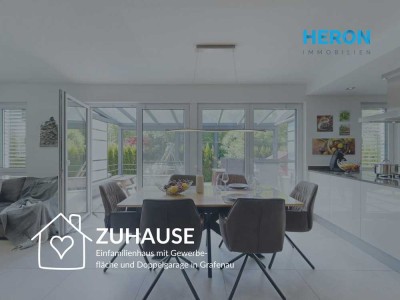 ZUHAUSE - Einfamilienhaus mit Gewerbefläche und Doppelgarage in Grafenau