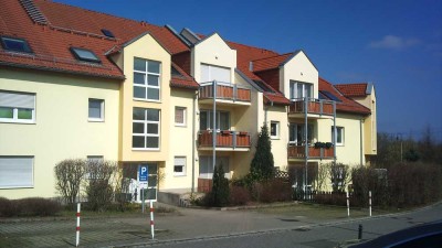 Großzügige 1 Zimmerwohnung mit Terrasse und viel Grün in Kesselsdorf