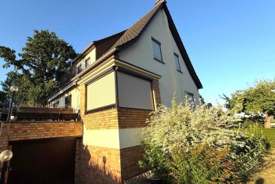 Königs Wusterhausen: Wohnen auf 137 m² mit Wasserblick, Vollkeller und 2 Garagen!