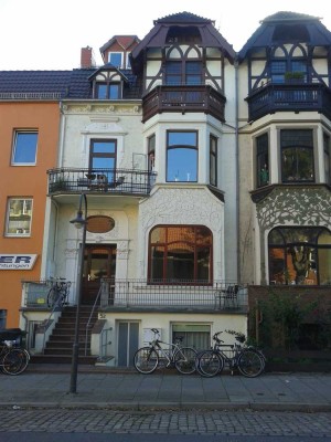 Nähe Parkallee/ Bürgerpark (Barkhof- Viertel), 5 Zi. ETW im Altbremer Haus (Jugendstill) von Privat