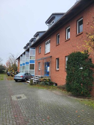 Sanierte 2 Zimmer Wohnung mit EBK und Stellplatz in Weyhausen unweit von Wolfsburg