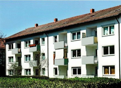 Schöne 2-Raum-Hochparterre-Wohnung mit Balkon in ruhiger Lage in FFB ohne Makler