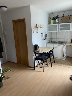 Nachmieter für eine knapp 30qm 1 Zimmerwohnung im Stadtteil Wesertor gesucht (1.4.25)