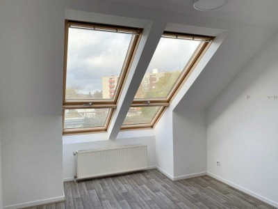 Helle Dachgeschoßwohnung, Gartenmitbenutzung statt Balkon, in Hagen-Helfe