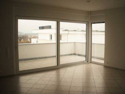 Moderne Penthouse-Wohnung mit sonniger Dachterrasse in Ohringen-Nord