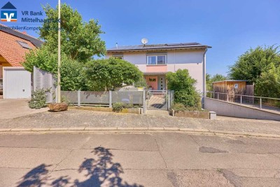 Gepflegtes Zweifamilienhaus in toller Lage von Bobenheim am Berg!