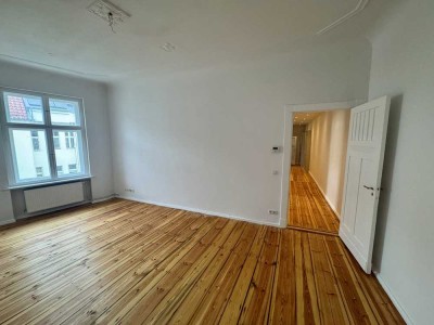 Wohnung mit Dachgeschoss-Studio in Wilmersdorf