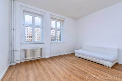 Sehr gepflegter Altbauklassiker, 3 Zimmer, Strausberger Platz