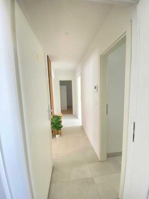 Single room in a 3-room shared apartment
