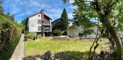 Großzügiges Familienhaus mit Pool und Garten in Toplage